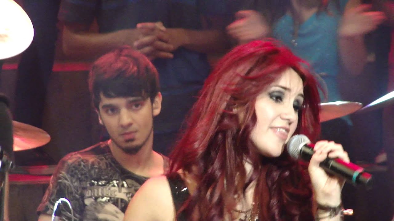 #VÍDEO @DulceMaria canta 