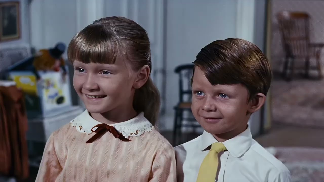(4K) A Spoonful of Sugar (Mary Poppins)