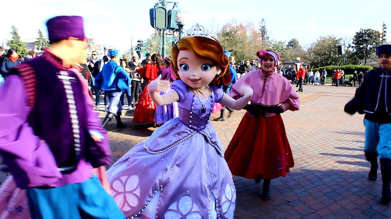 Princess Promenade/Sofia the First & Elena de Avalor/Disney Pirates or Princess/ Disneyland Paris