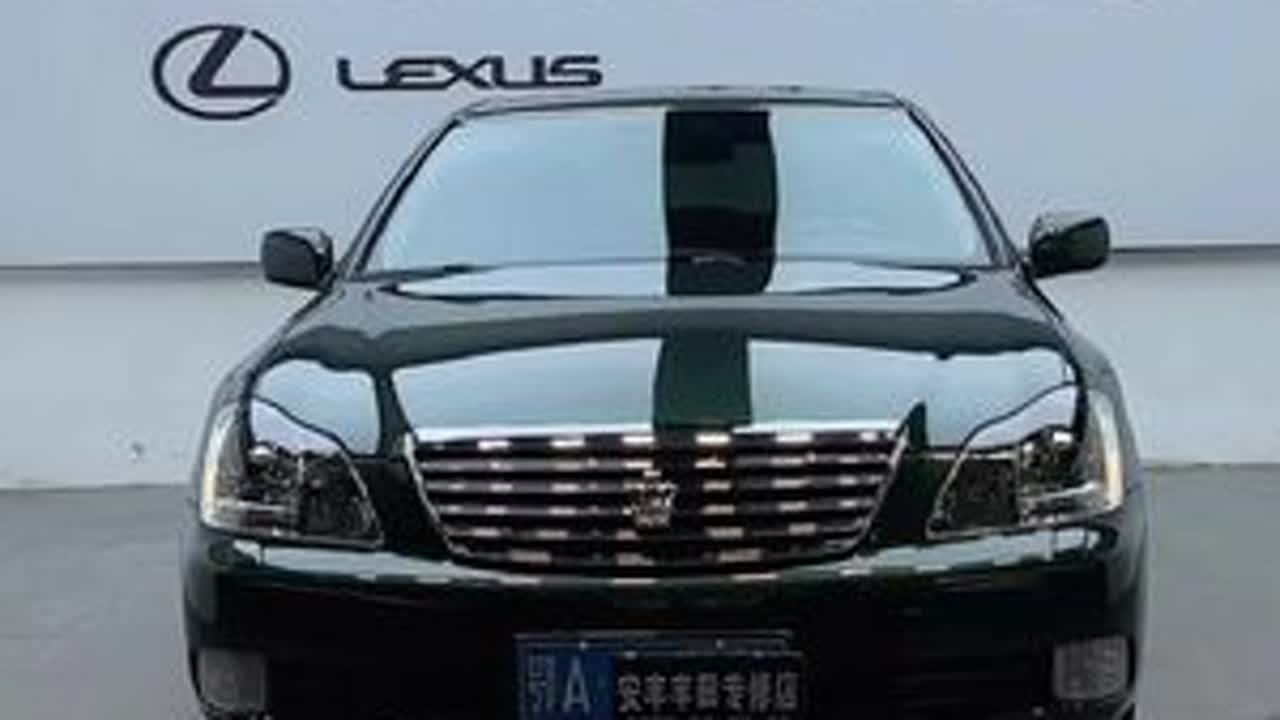 湖北大哥12代皇冠经典配色案例#12代皇冠 #老车翻新