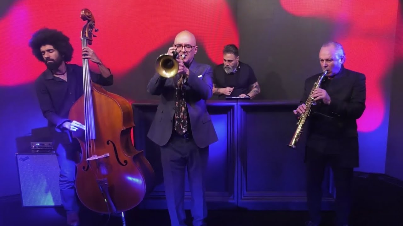 DJS FOR PARTY COCKTAIL SET | DJ + CONTRABASS + TRUMPET + SAX