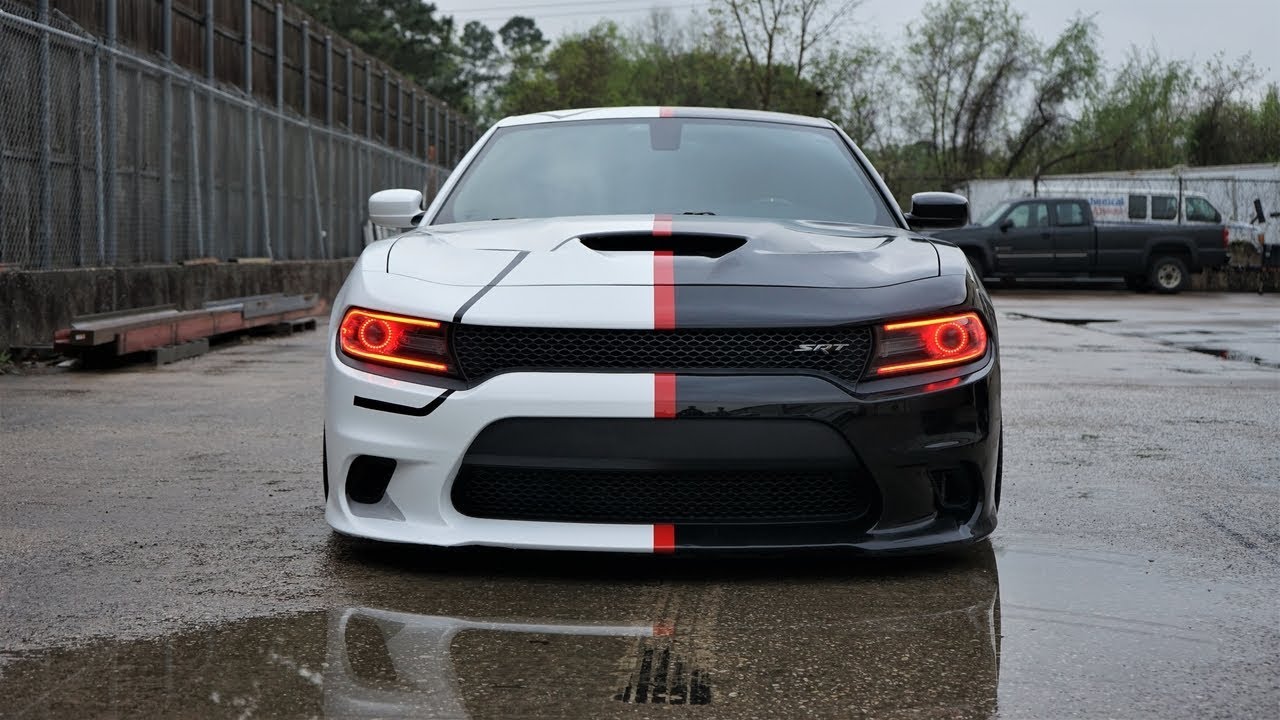 2 Faces is better than one (CHARGER HELLCAT WRAP)