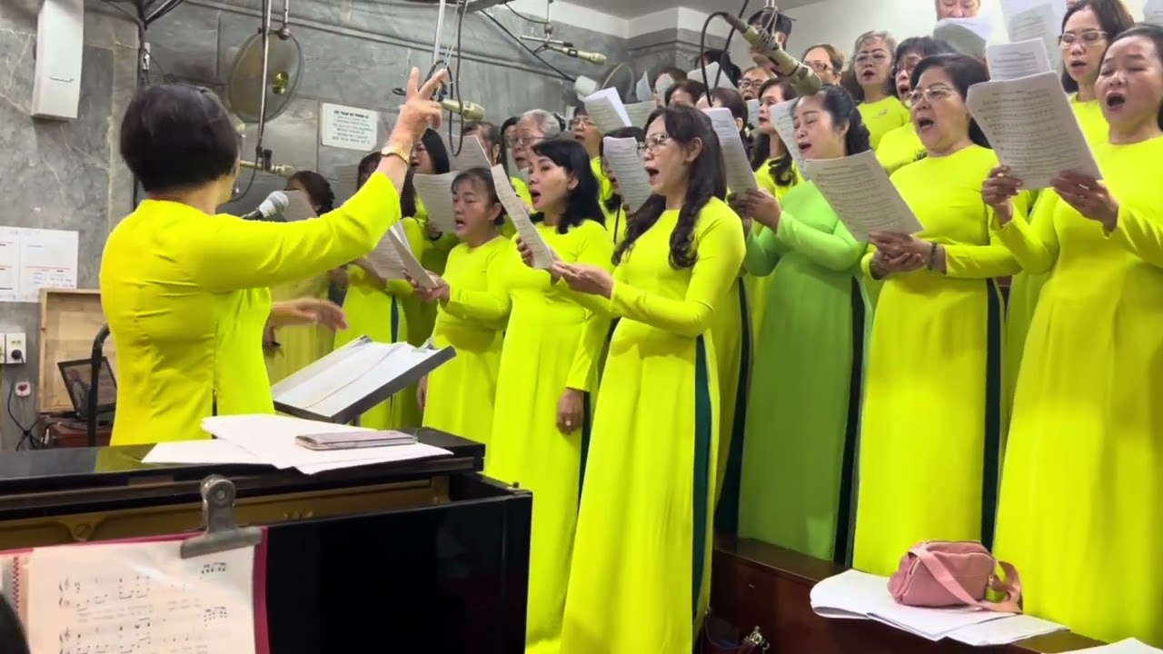 DÂNG CHÚA MÙA XUÂN.