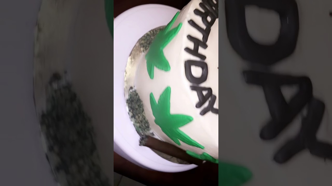 #weedstagram #cakedecorating