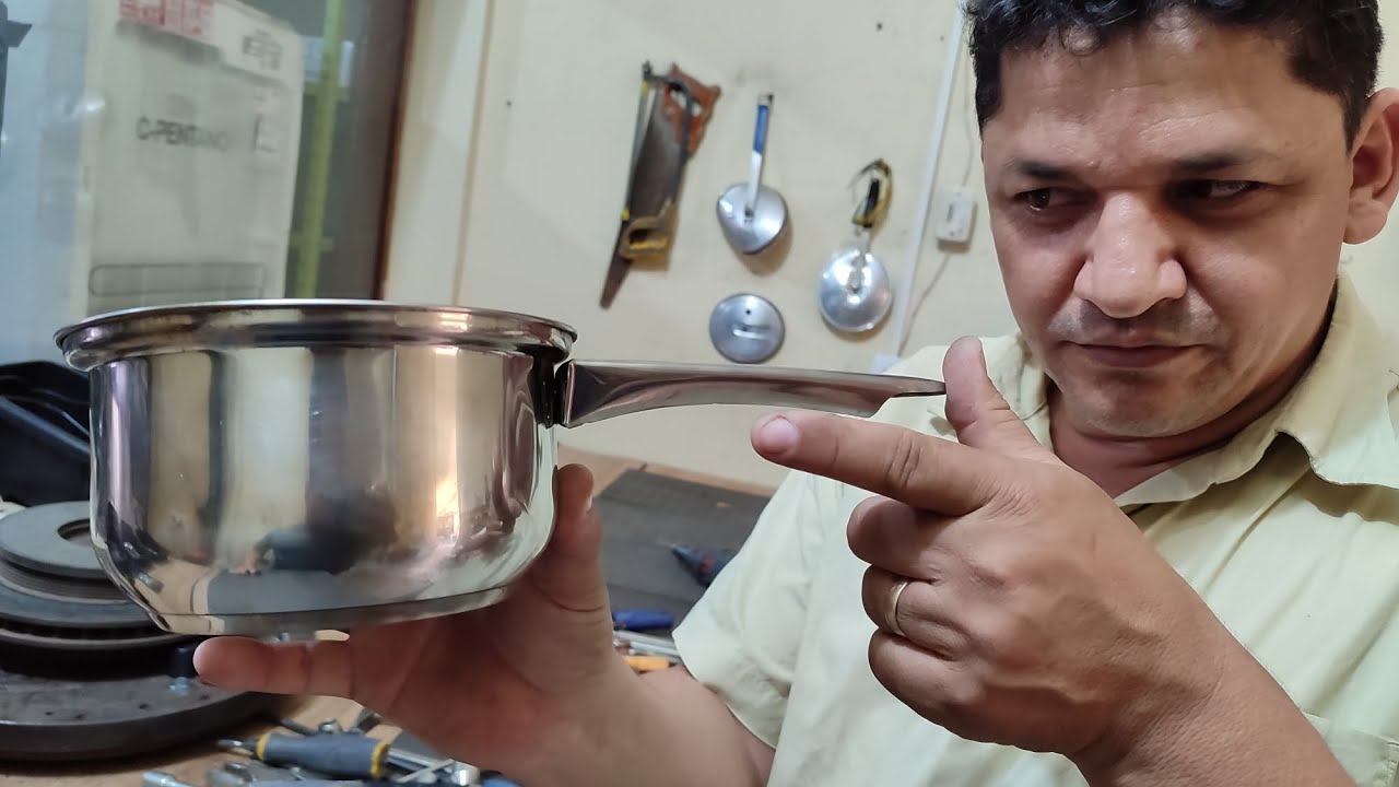 SERÁ QUE AINDA TEM CONSERTO PARA ESSA PANELA DE INOX ?