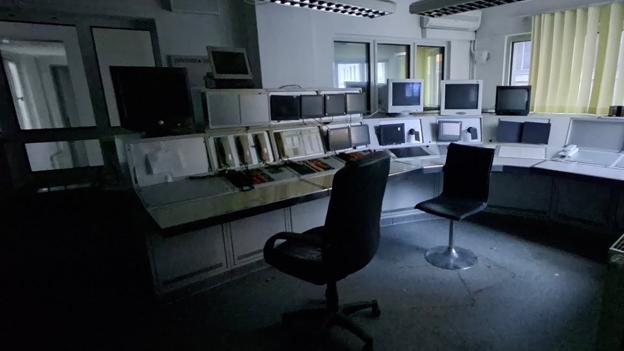 Die verlassene Justizvollzugsanstalt (JVA) aus DDR-Zeiten 👮🏻‍♂️👮🏼‍♀️🚨 | Lost Place 🔦🏚