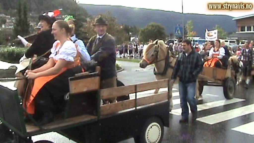 Nokre artige øyeblikk ifrå oktoberfest paraden år 2013 i Stryn