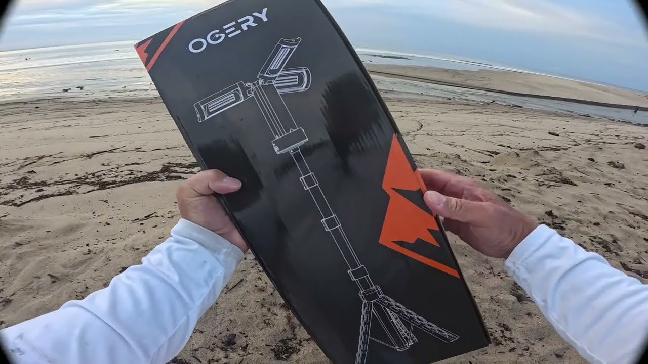 OGERY Z10 Cordless Telescopic Camp Light With Stand !