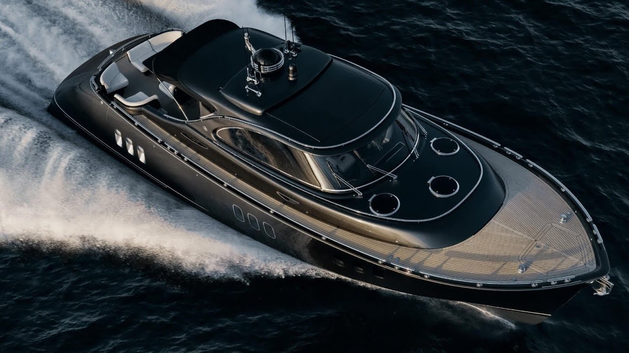 Zeelander 6 Motor Yacht Was Designed to Match Its Owner's Ferrari SuperFast 182