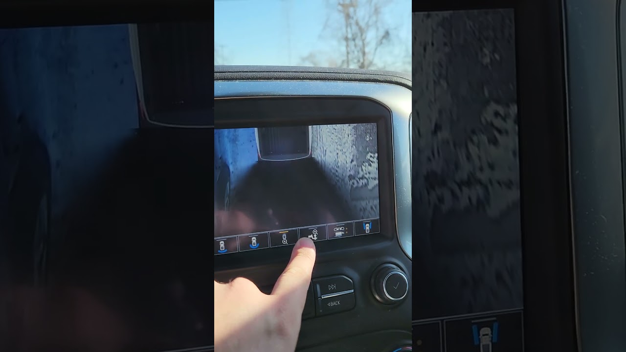 2019 silverado backup camera black screen (2/2/23)