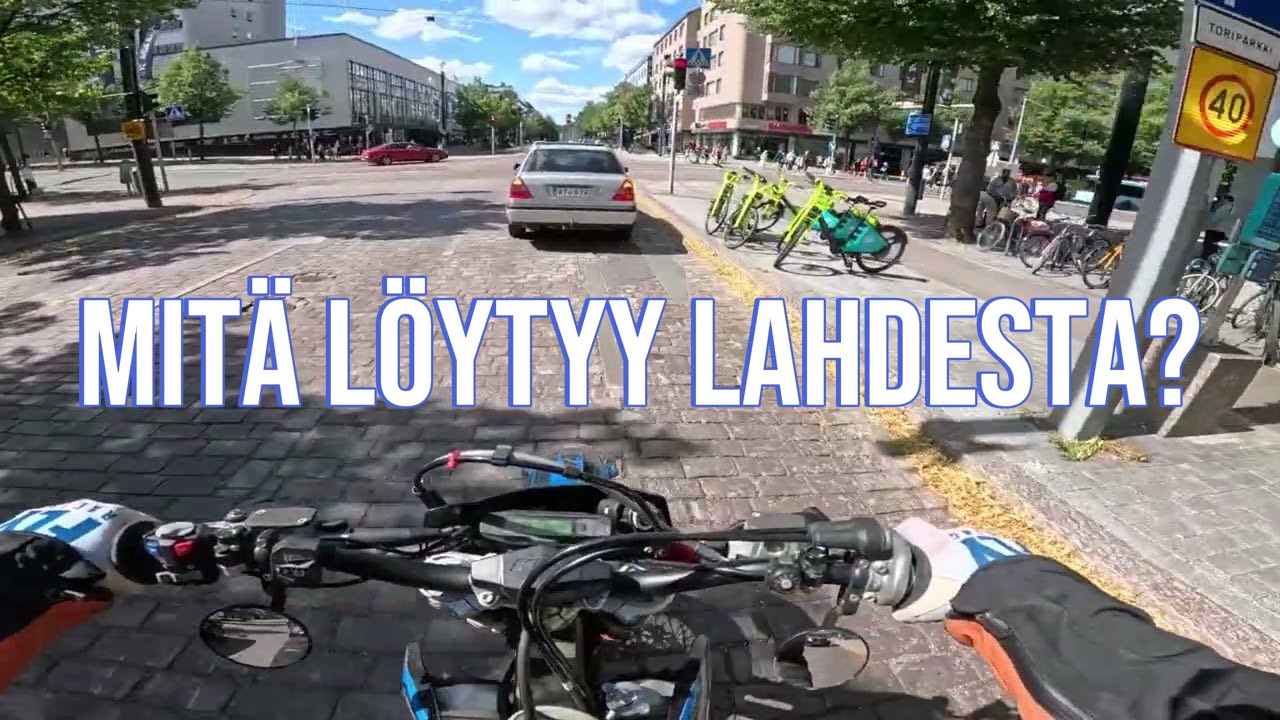 Moottoripy&ouml;r&auml;ll&auml; ajoin Lahden keskustan l&auml;pi