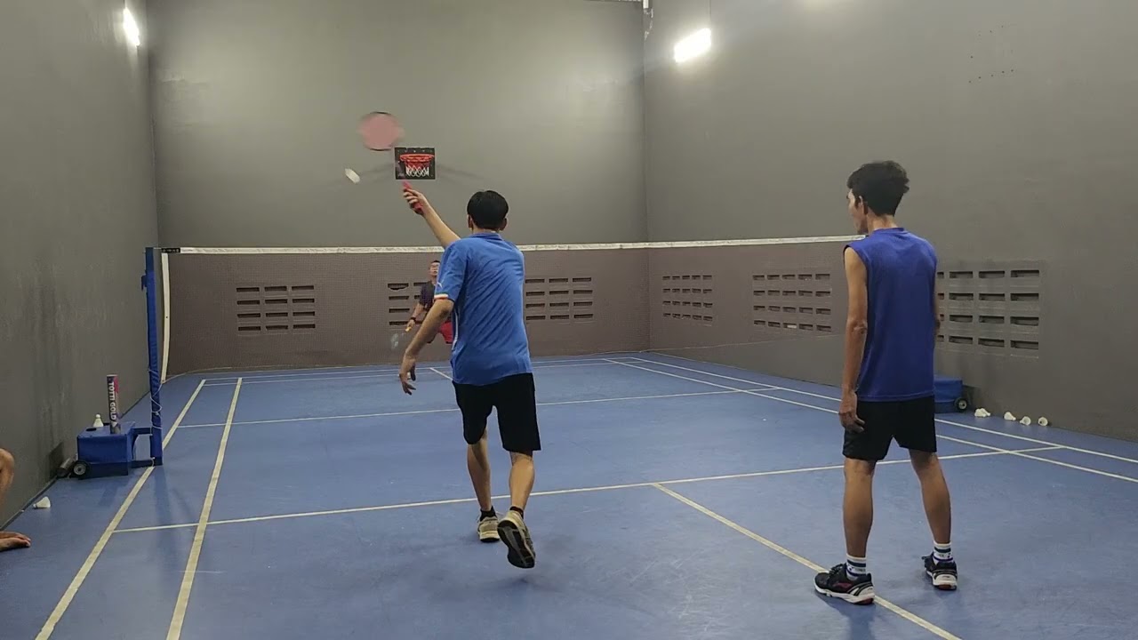Jangan emosi pada pukulan lawan, fokuslah pada langkah kakimu sendiri.