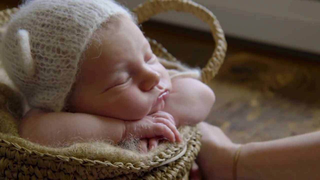 Newborn baby photography NYC / Promo Video/ Behind the Scenes