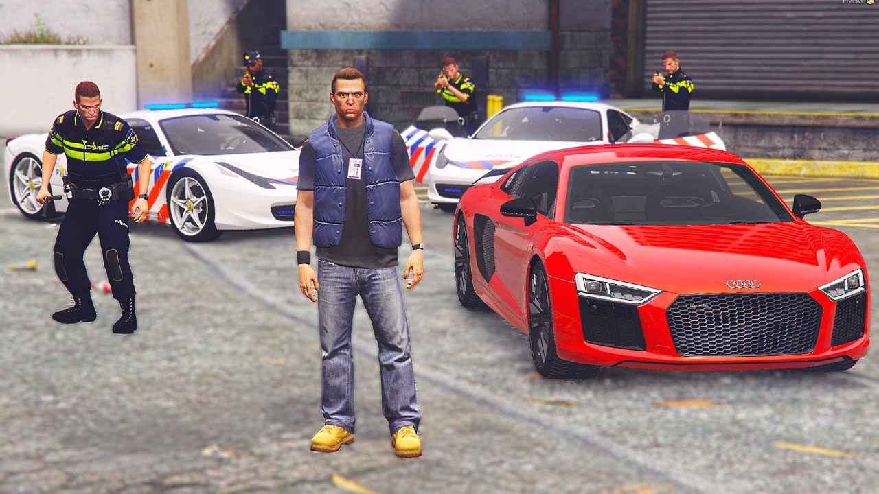 NEDERLANDSE POLITIE FERRARI vs MIJN AUDI R8! - GTA 5 Politie en boefje