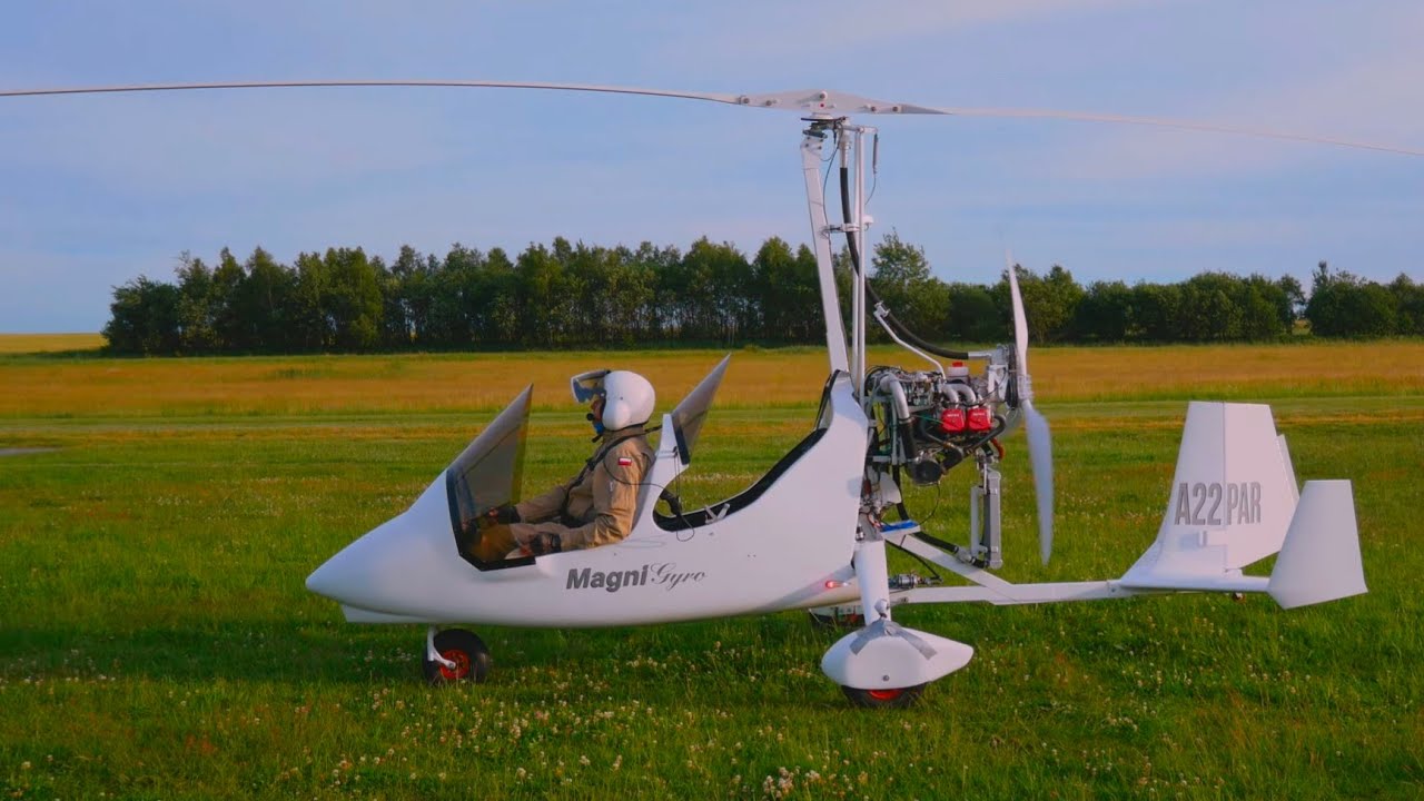 Flight in a gyroplane (Magni M-16) in Kłobuck, Poland
