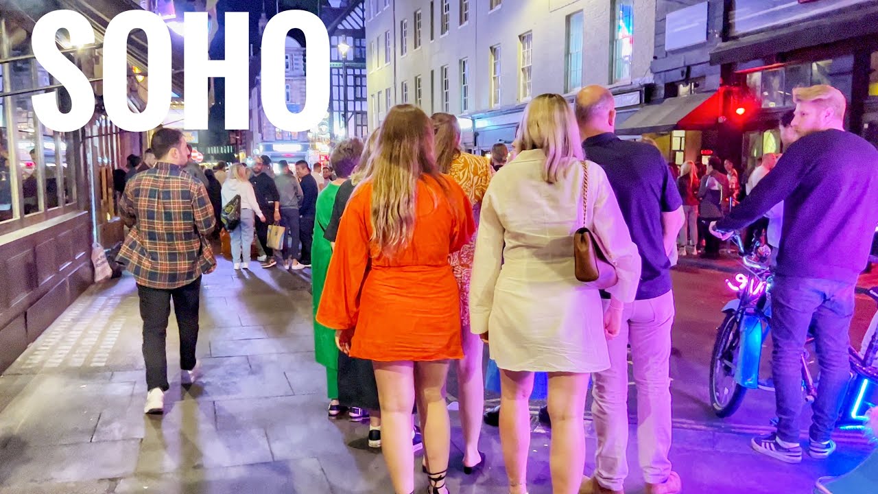 Soho Midnight Walk, London West End Weekend Nightlife -  Walking around Piccadilly & Soho Streets