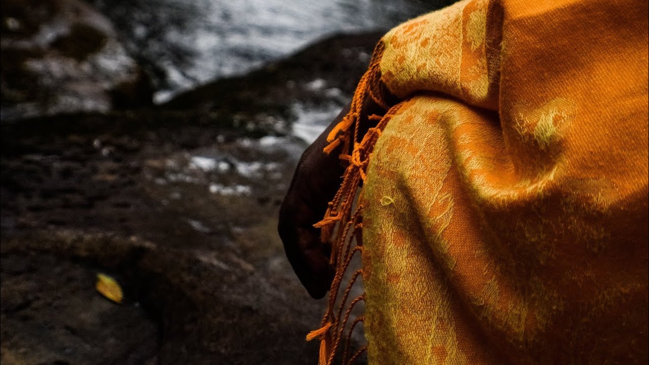 මුල,මැද,අග යහපත් වූ ස්වක්ඛාත ධර්මය.
