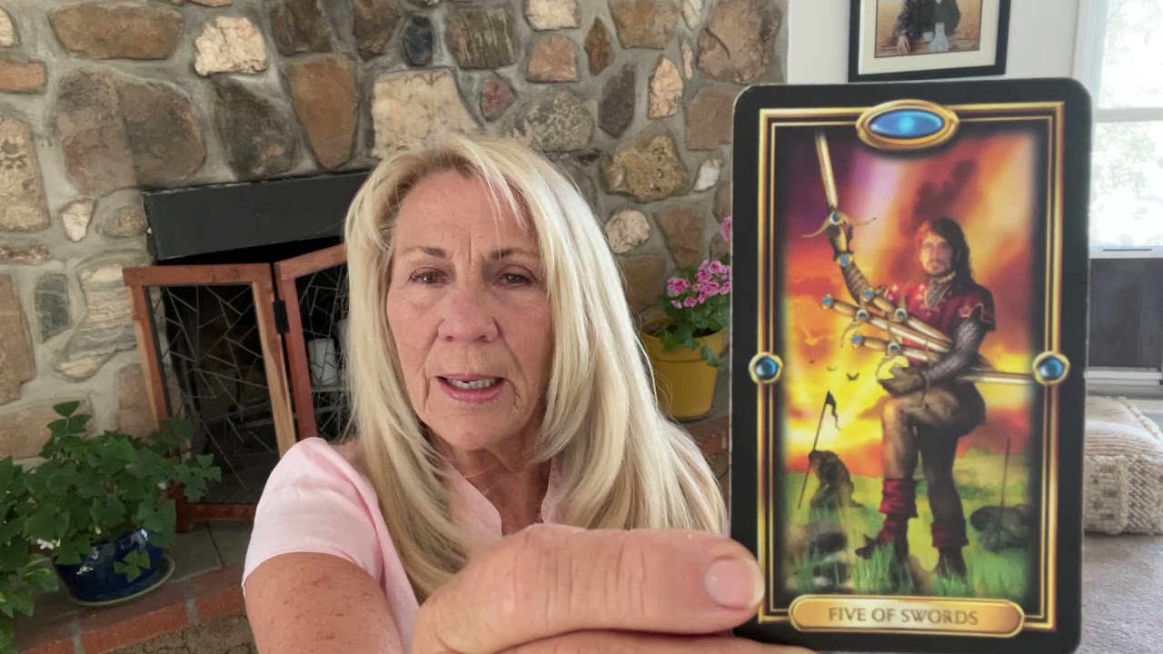 Gemini astrological Tarot reading June 2021