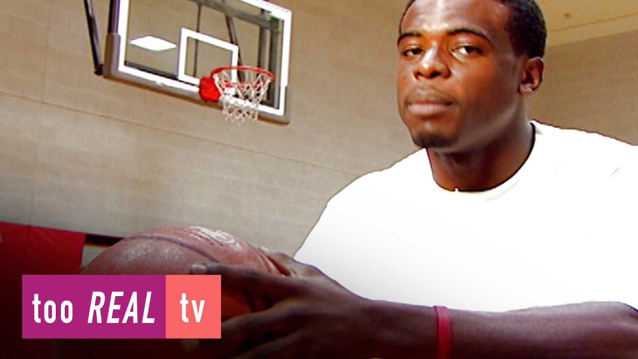 Basketball Star Pickup Moves - Keys to the VIP - 105 - Mark Sparks vs Kyle 