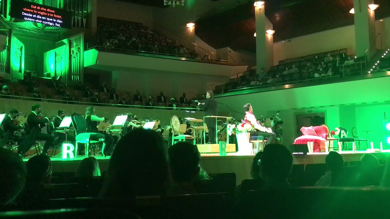 Lunge da lei. Oh mio rimorso. JOSÉ LUIS SOLA.