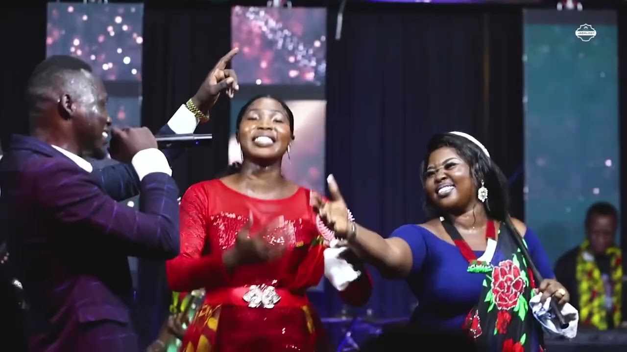 Let every tongue praise the name of the Lord