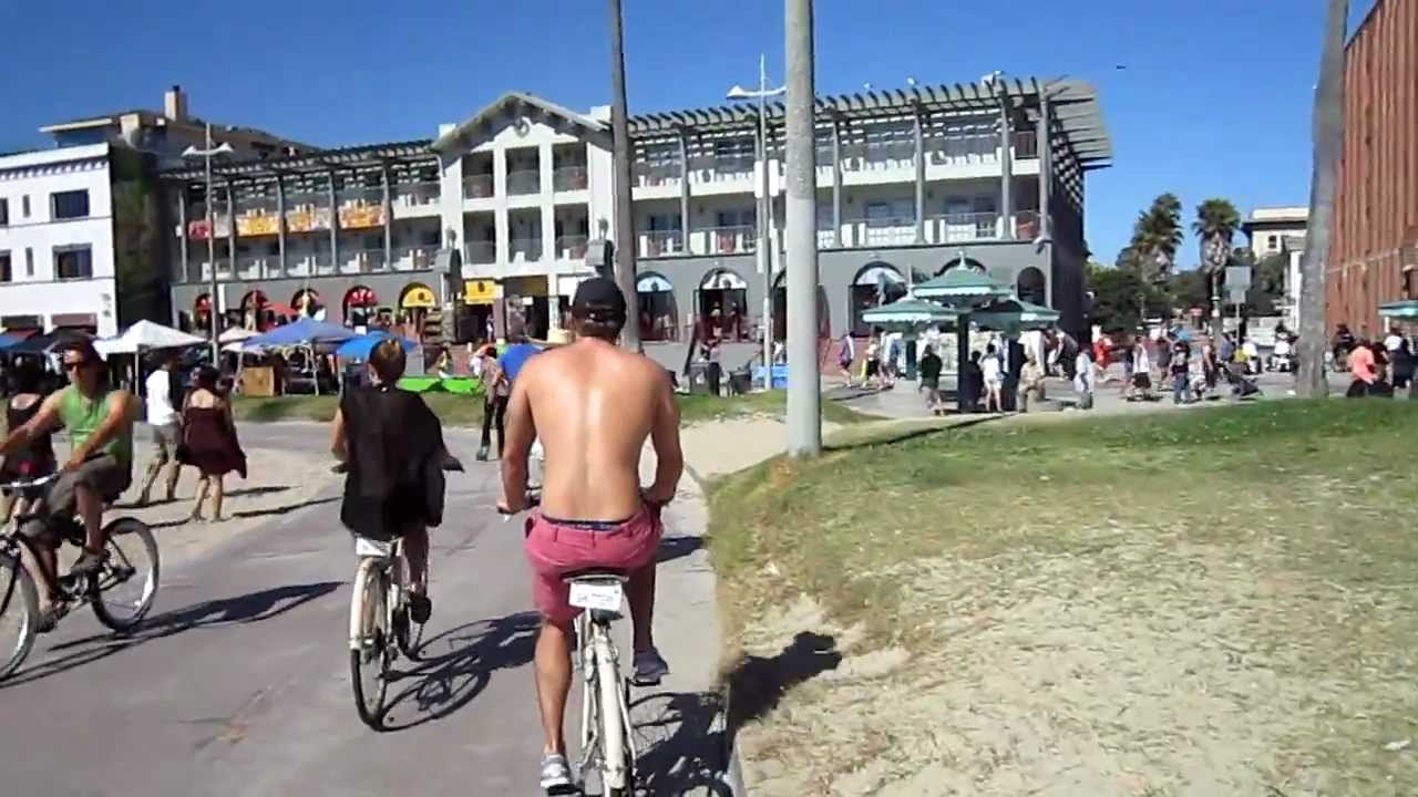 IZIP E3 Metro Ride Along the Bikeway in Santa Monica