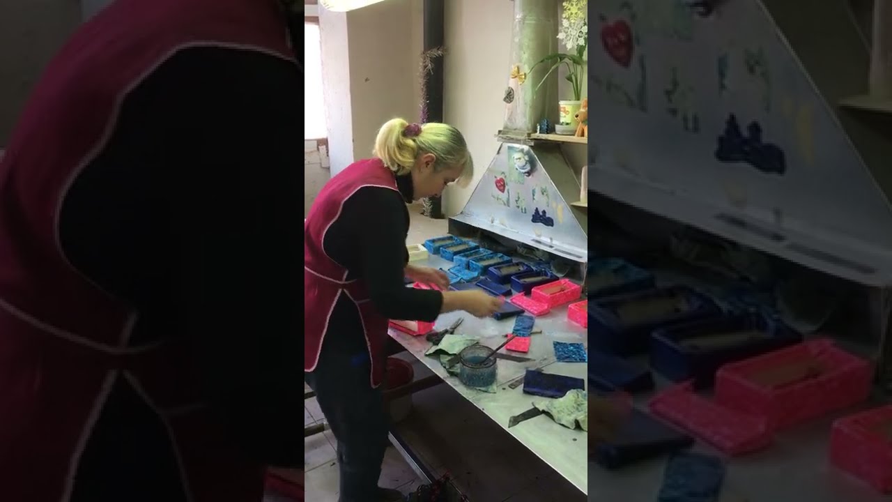 Applying the celluloid skin to a accordion