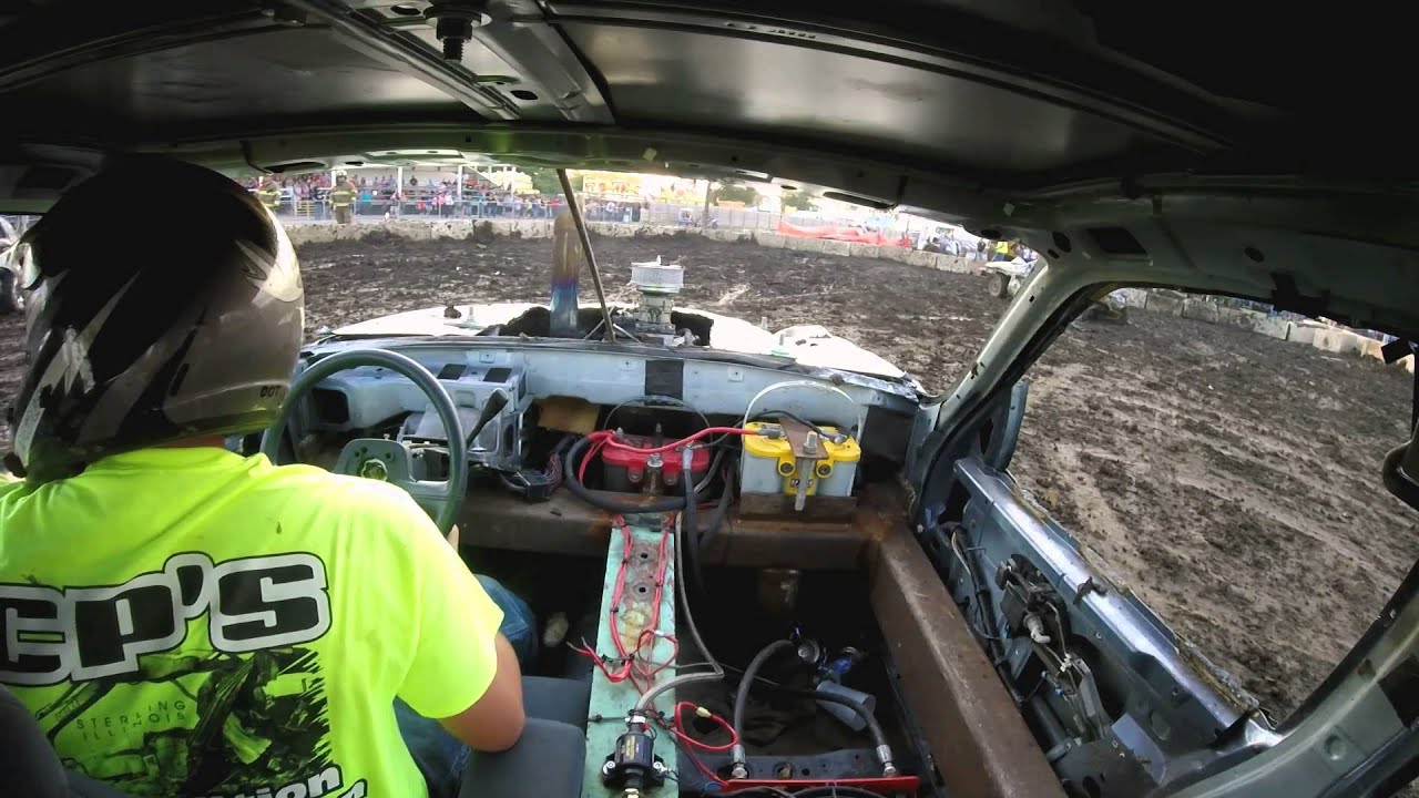 LUMINA VS FULLSIZE DEMOLITION DERBY CARS!