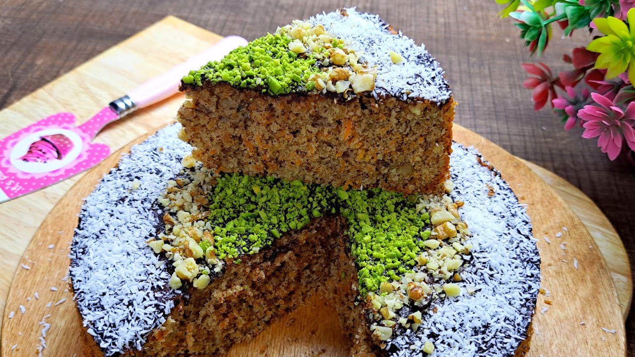 طرز تهیه کیک هویج و گردو به سبک قنادی با بافتی نرم و پنبه ای/Carrot & Walnut Cake
