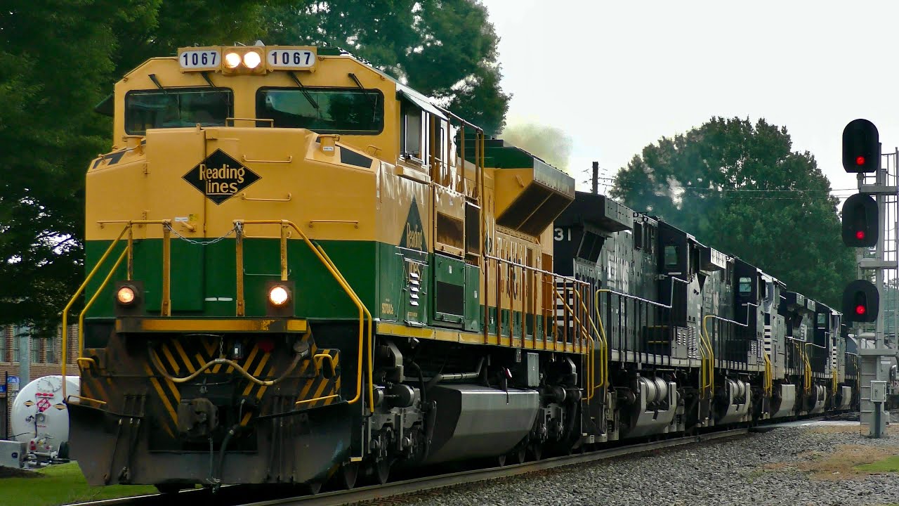 Trains in Mebane, NC | NS 1067 Reading