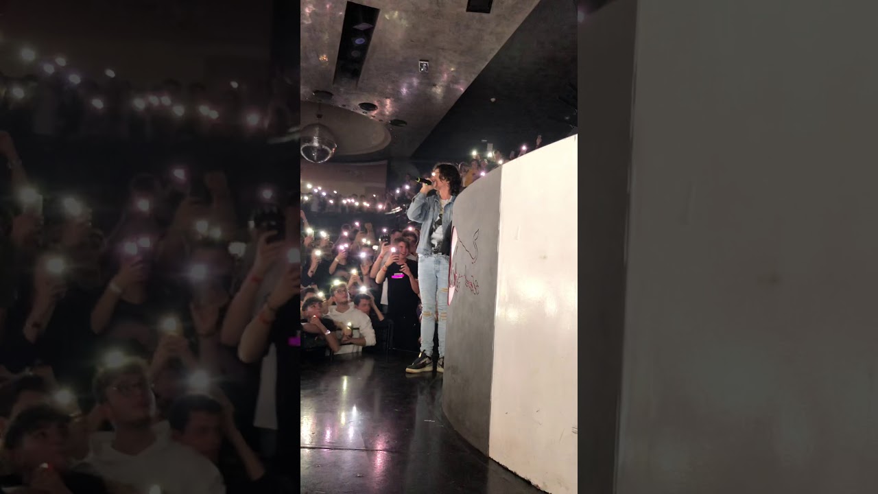 Tedua Vertigini ( Official Live Liv Bassano )