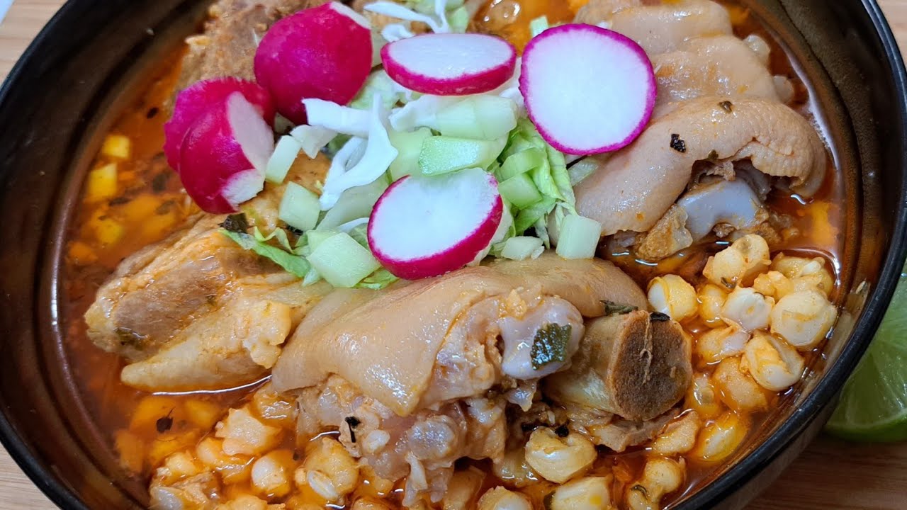 POZOLE ROJO MEXICANO 🇲🇽 | para el Grito de Independencia