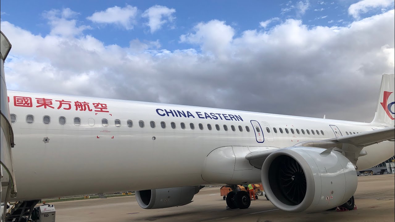 MU 7653 China Eastern Airlines taking off from #Kunming to #Xi'an, China on Oct 15, 2025