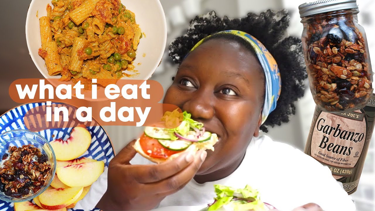 What I Eat In A Day (Granola FAIL, Making Hummus & Lemonade 🍋) | 