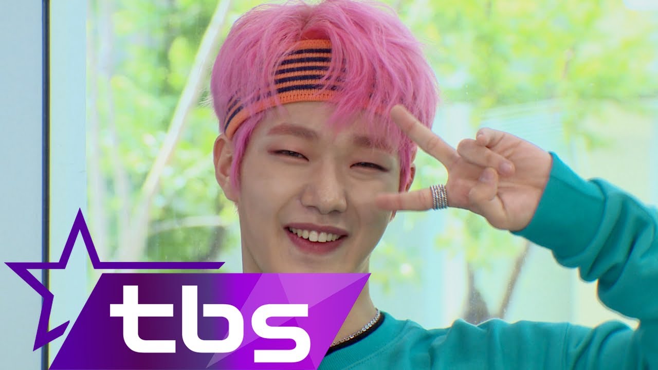 소년미 뿜뿜한 사람이 누구? 쉿! 일급비밀! 소녀들의 마음을 마인드 컨트롤 - 팩트iN스타