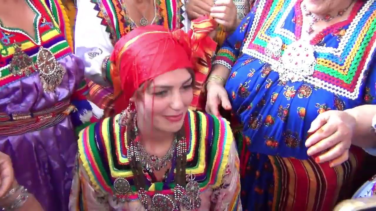Mariage traditionnel kabyle au village SAHEL. Tameɣra taqbaylit taqburt deg taddart n SAHEL .