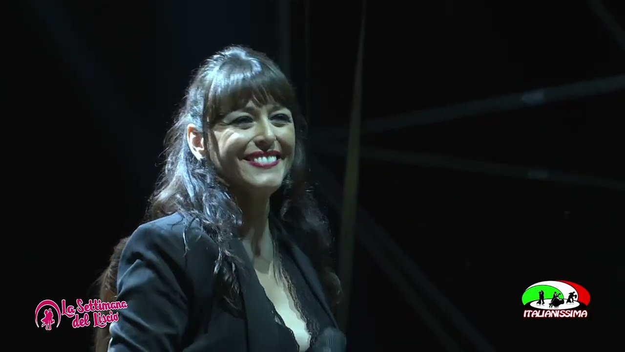 IL SOLDATO canta dal vivo FEDERICA COCCO  #folkloreitaliano   #italianissimatv