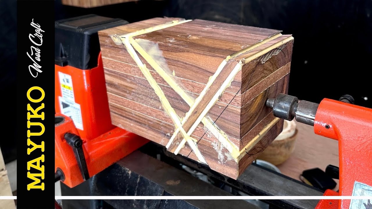 TURNING A VASE WITH THIN WOODEN INSERTS, woodturning