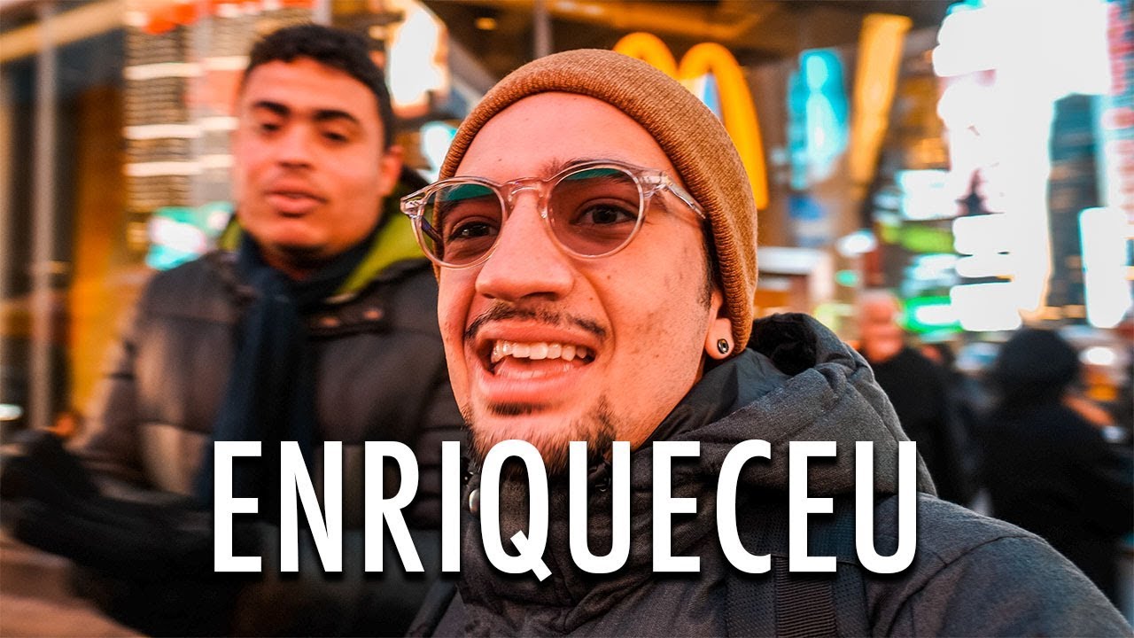 Ele se mudou para TiMES SQUARE
