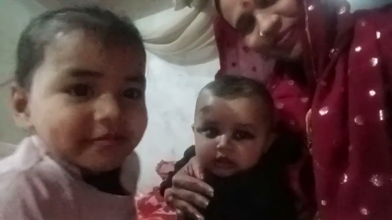 दोस्तों नमस्ते प्रणाम आप लोग कैसे हैं जरूर बताइए प्लीज दोस्तों हमें भी सपोर्ट करें यह मेरी बेटी 