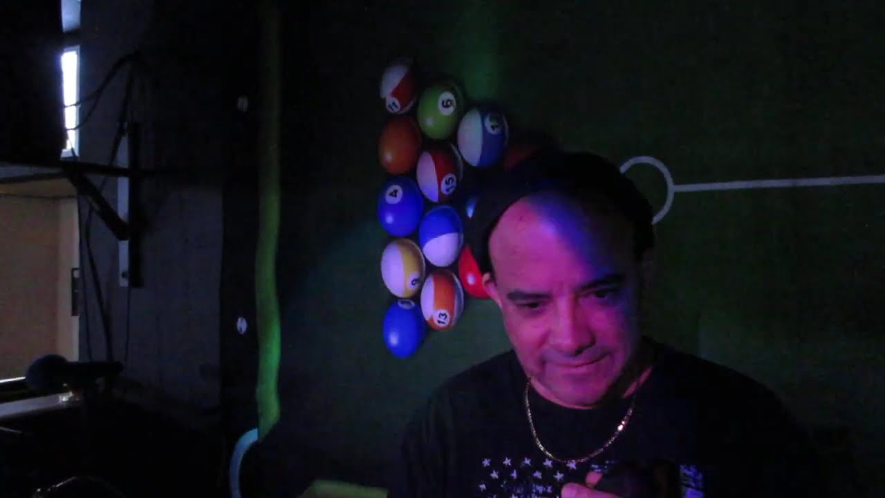 NeonLoungeRichie - 