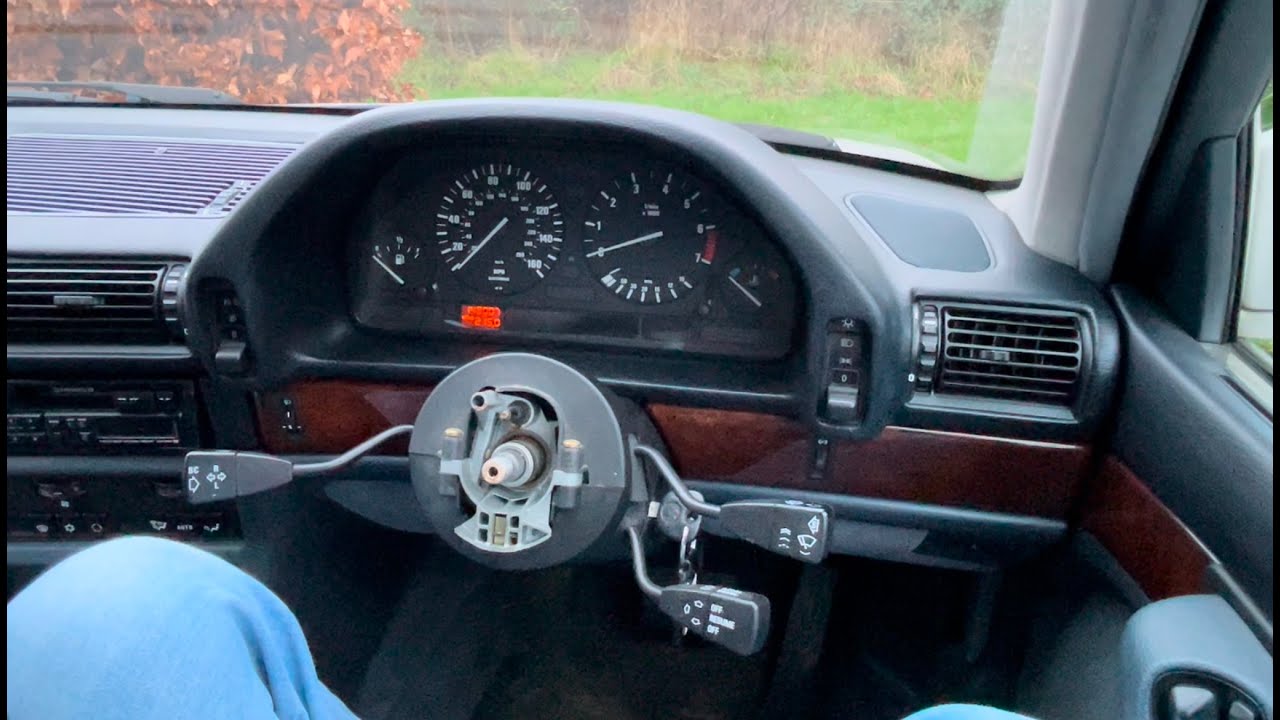 BMW E32 7 series steering wheel removal, contact ring lubrication and instrument cluster removal