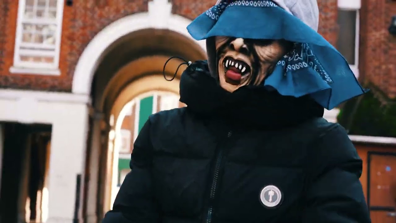 #8th RsavSlapit - Can&rsquo;t Come Deptford (Music Video)