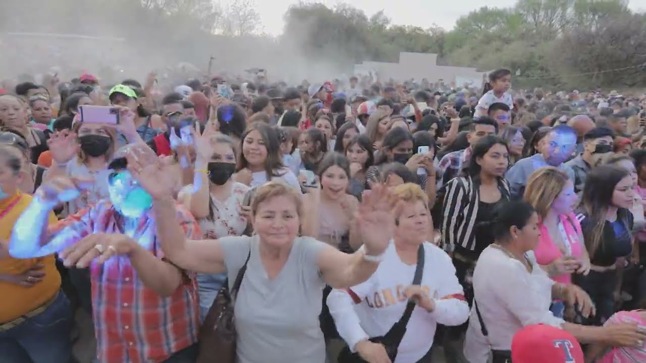La Cumbia Diro en la cascada de Muzquiz Coahuila.... La Tropa Estrella