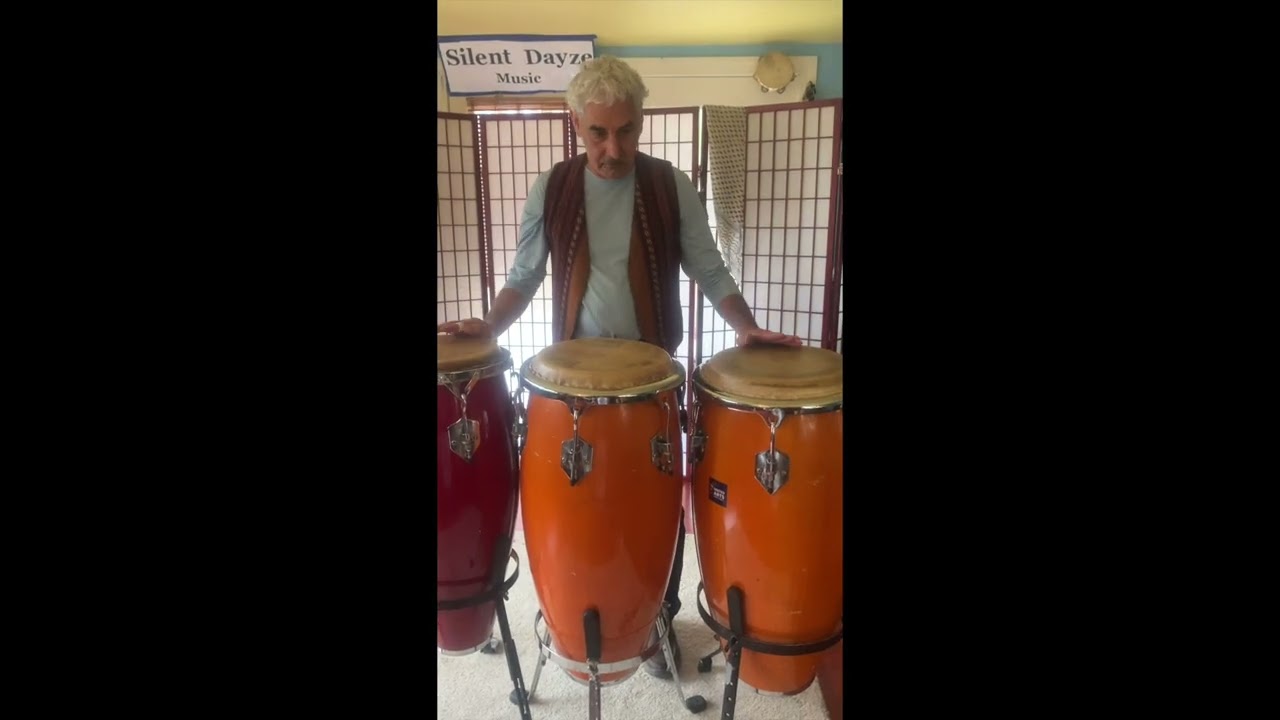 Alex accompanies Picadillo