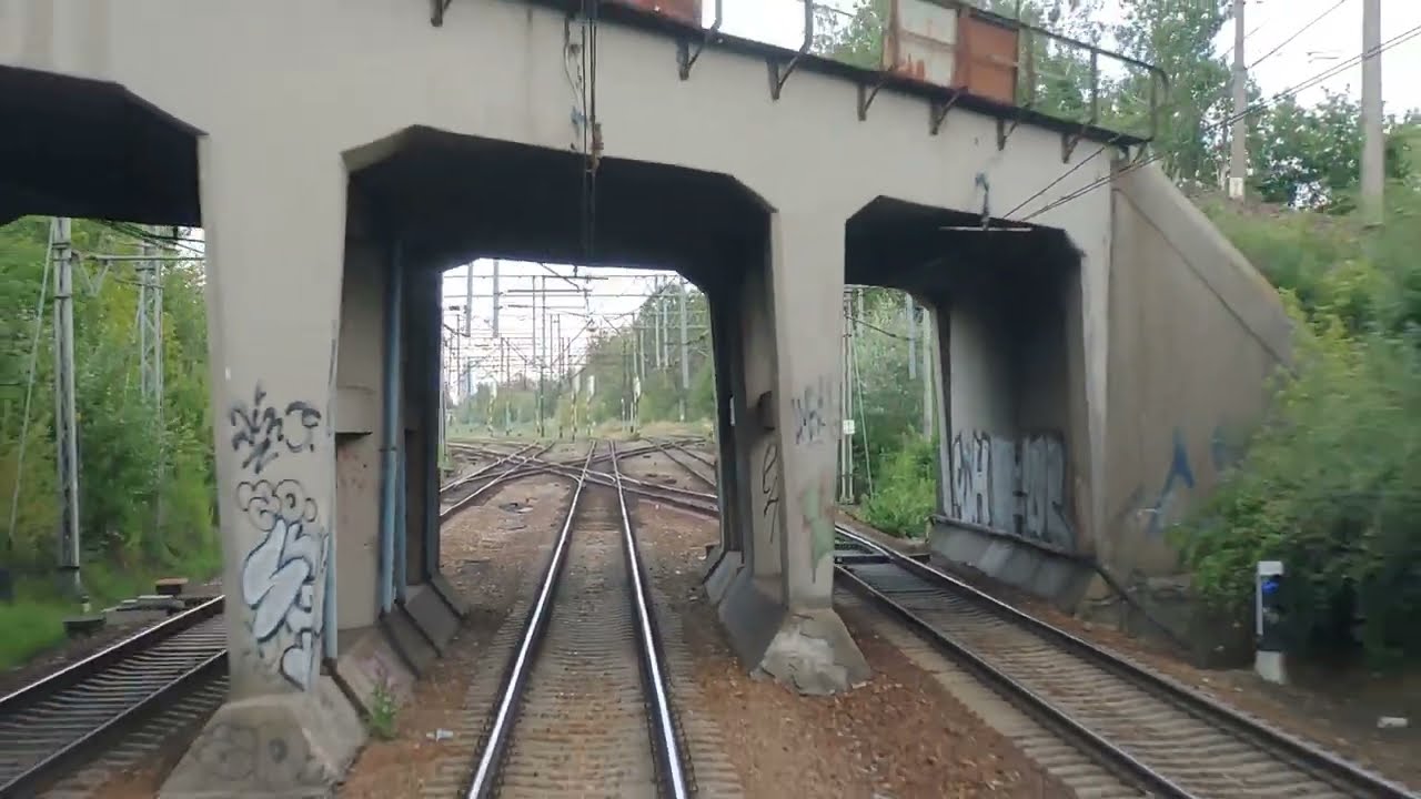 Warszawa Zachodnia - Żyrardów przez Odolany i WGT z tyłu pociągu  IC 16102 Dąbrowska LK42, LK20