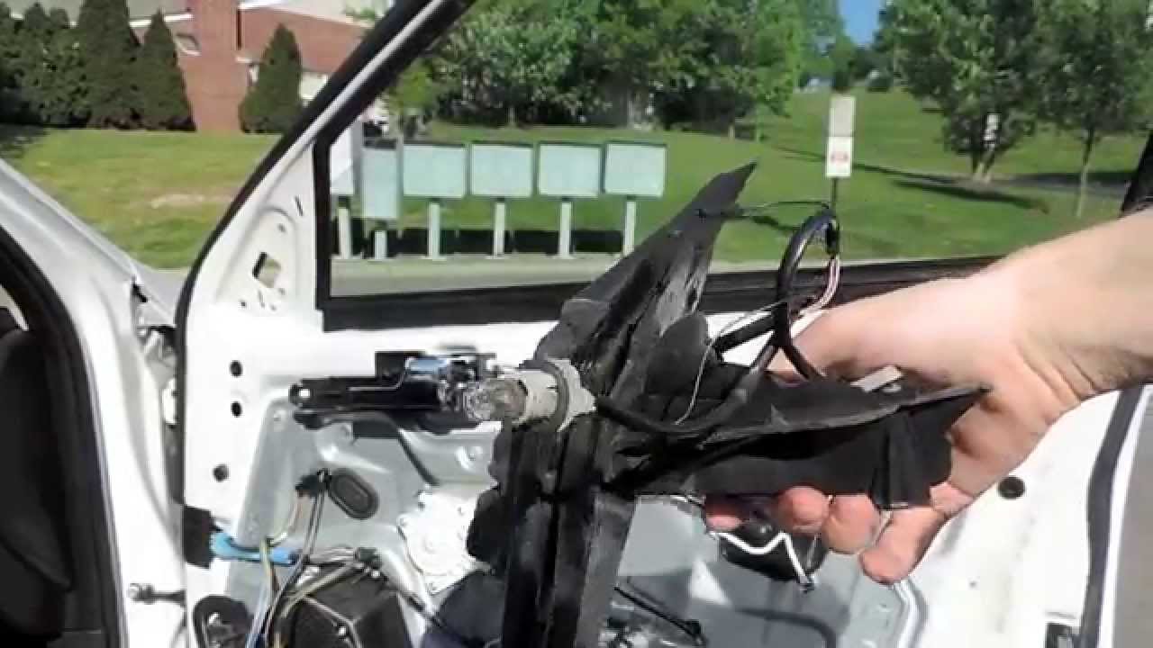 How-To: Replace Ford Fusion side mirror (HD)