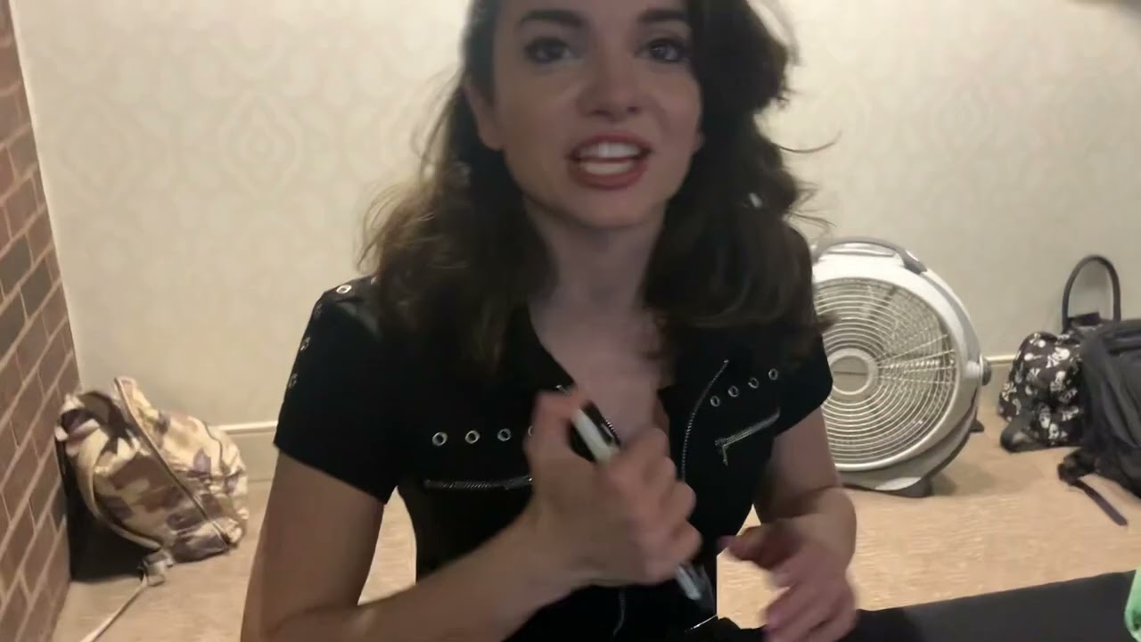 Lauren LaVera signing for me at Monster-Mania Convention 54 in Hunt Valley, MD 4/15/2023