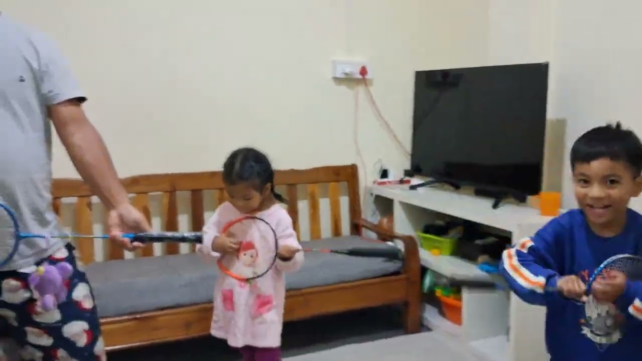 I want to Break Free by Tangpua Family 👨‍👩‍👧‍👧👨‍👩‍👦‍👦👨‍👩‍👧‍👦🧕👰‍♀️🧑‍🍼🧕