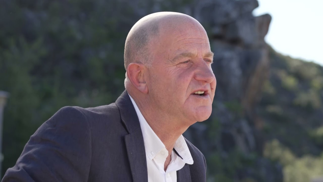 Oudtshoorn se mense ('n KKNK-reeks) - Endus Wessels